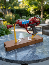 Retro Sci-Fi Ray Blaster Prop Replica Zombies Space Display picture