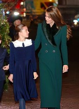 PRINCESS CATHERINE & CHARLOTTE 2025 X-MAS CAROLS PHOTO FRIDGE MAGNET 5
