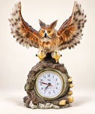 Vintage 1997 Crosa Great Horned Owl Clock Spread Wings Resin Mantel WORKS picture