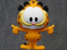 Garfield NEW * Garfield Smiling Clip * Blind Bag Series 1 Cartoon Cat Monogram picture