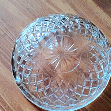 Clear Pressed Glass Diamond Pattern Round Bowl w/ Starburst Base, Clear picture