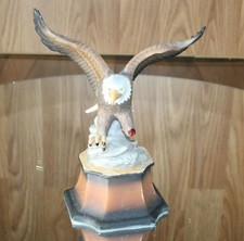 Bald Eagle Missing Talon Injured Phantom Handicapped Figurine appr 5