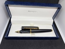 Romus Momento Matte Black Fountain Pen - Golden Trims Medium Nib picture