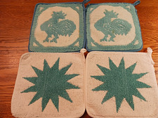 4 Vintage 50s Cotton Terry Potholders, 2 Teal/White Roosters & 2 w Stars. Cute picture