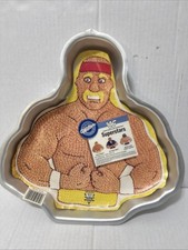 Vintage Wilton Hulk Hogan Baking Cake Pan Wrestlemania WWF Superstar # 2105-2552 picture