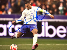 Kylian Mbappé Signed 7x5