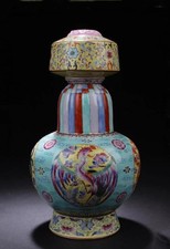 Chinese Antique Famille Verte Porcelain Vase picture