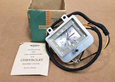 1949 Chevrolet NOS Accessory Dash Clock DELCO Appliance General Motors CO 986348 picture