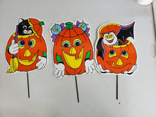 Vintage 1996 Impact Plastic Halloween Yard Art Signs, Bat, Pumpkin Cat, set of 3 picture