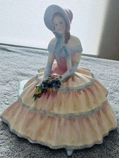 Royal Doulton Daydreams HN1731 – Leslie Harradine – 6