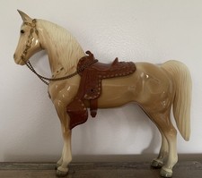 Breyer Vintage Traditional Model Western Horse Palomino *READ* picture