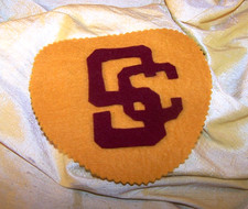 VINTAGE University of Southern California / USC felt patch, 4 3/4