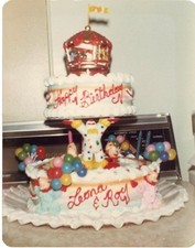 Vtg 1980s Found Photo 2 Tier Circus Birthday Cake w/ Clowns Snapshot picture