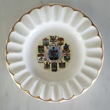 Vintage Canadian Coat of Arms and Emblems Plate Decorative Plate 22K Gold 6