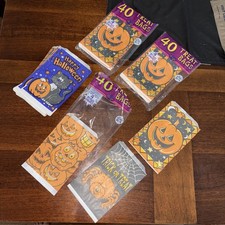 Set of Four- Vintage Fun World Halloween Trick Or Treat Bags 40 Count (160) 1995 picture