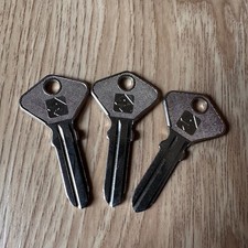 2x SILCA UNCUT BLANK AUTOMOTIVE AF4B ILCO F91C FIAT CAR KEY NOS NEW OLD STOCK picture