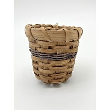Amish Handmade Woven Mini Basket Ornament 4