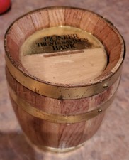Vintage: Chicago's Pioneer Trust & Savings Bank Promotional Wooden Barrel  Bank picture