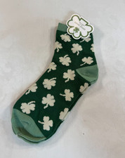 St Patrick's Day Adult Socks Size 9-11 Green White Shamrock Clover Print NEW picture