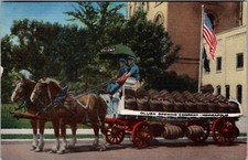 GLUEK BREWING COMPANY Advertising Minneapolis Minnesota Postcard 1940s JF2 picture