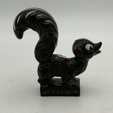 Vintage Japan Ceramic Skunk Figurine Last Place Champ Novelty Trophy Black 5