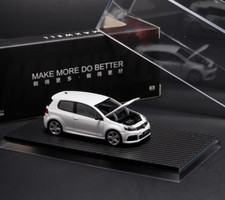 Maxwell 1:64 HEC White Golf GTI MK6 Sports Model Diecast Display Car picture