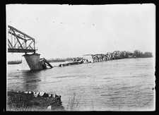 Photo:Belgrade Serbia Danube Bridge Destroyed 1920 Repair Wrecked Span picture