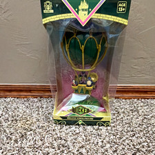 CultureFly Wicked Deluxe Vinyl Figure Glinda & Elphaba Green/Gold Ages 13+ picture