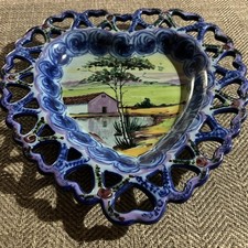 Vintage Vestal ALCOBACA Portugal 11” Hand Painted Scalloped Heart Shaped Plate picture