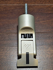 Work Sharp (NEW) SA0005412 Pro PA Replacement V-Block Clamp, Metal, Ambidextrous picture