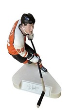 1996 Eric Lindros Salvino Signed Figurine Philadelphia Flyers NHL Hockey 323/888 picture