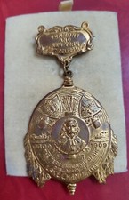 1909 THE TERCENTENARY OF LAKE CHAMPLAIN NEW YORK & VERMONT COMPLETE Pin / Medal picture