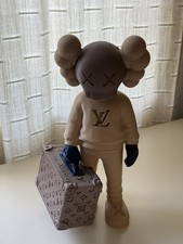 Kaws LV 13.5 Inches 3D Limited picture