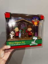 Vintage 2012 Peanuts Mini Figure Set Snoopy Charlie Brown Linus picture