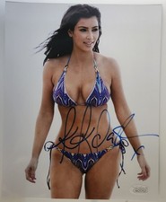 Kim Kardashian Signed 8x10 Authentic  Photo - Autograph with Tamper Proof JSA picture