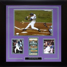 Luis Gonzalez Autographed Arizona Diamondbacks (2001 World Series Hit) Deluxe Fr picture