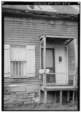 5. NORTH ENTRANCE 200 WISE DRIVE - Malden Historic District, 4101 Salines Drive picture