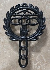 VINTAGE WILTON CAST IRON-HEART & HAND TRIVET-L=8