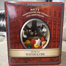 Vintage 2001 Macy's Thanksgiving Day 75th Anniv Musical Waterglobe Twin Towers picture