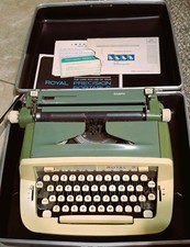 Beautiful Royal Sabre Green Manual Typewriter 1970s w/ Original Carry Case picture