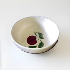 Vtg 50s WATT Art Pottery OVEN WARE BOWL #73 Salad SERVING BOWL Apple Design 9.5