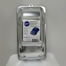 🔥Wilton 3-D Cruiser Car Cake Pan #2105-2043 New With Instructions 2001🔥 picture