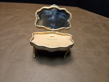 Vintage Volupte Ornate Petite Boudoir Vanity Powder Compact With Original Puff  picture