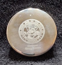Vintage Sheridan Silverplate trinket box, excelent condicion, collectible picture