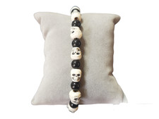 Santa Muerte Pulsera Negra con Calaveras / Holy Death Black Beaded Bracelet picture