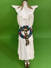 VTG Cynthia Madrid Angel Wreath 17” Wall Hanging Christmas Midwest Cannon Falls picture