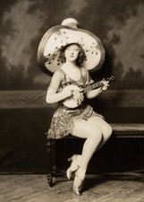 ADA MAY WEEKS Ziegfeld Follies Actor with Banjo 1927 - Photo Image 5 x 7 in picture