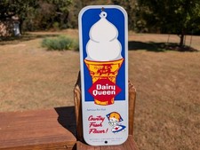 PORCELAIN DAIRY QUEEN ICE CREAM CONE ADVERTISING SIGN DOOR PUSH PLATE CHICAGO US picture