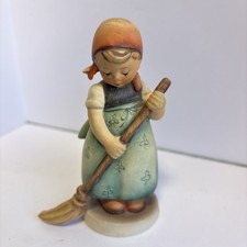 Vintage Goebel Hummel Little Sweeper Figurine #171 TMK-6 picture