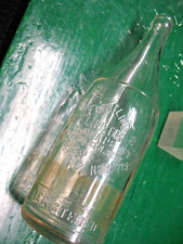 FAMILY BOTTLING  WKS ROCHESTER  N Y PHONE GEN 4257 CLEAR GLASS BOTTLE 1 PT 14 OZ picture
